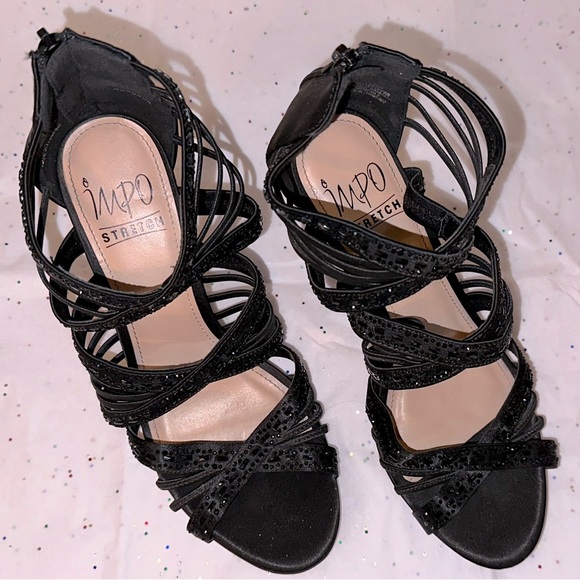 LIKE NEW Size 7.5 Black Impo Stretch 3 Inch Heeled Sandals - Picture 3 of 3